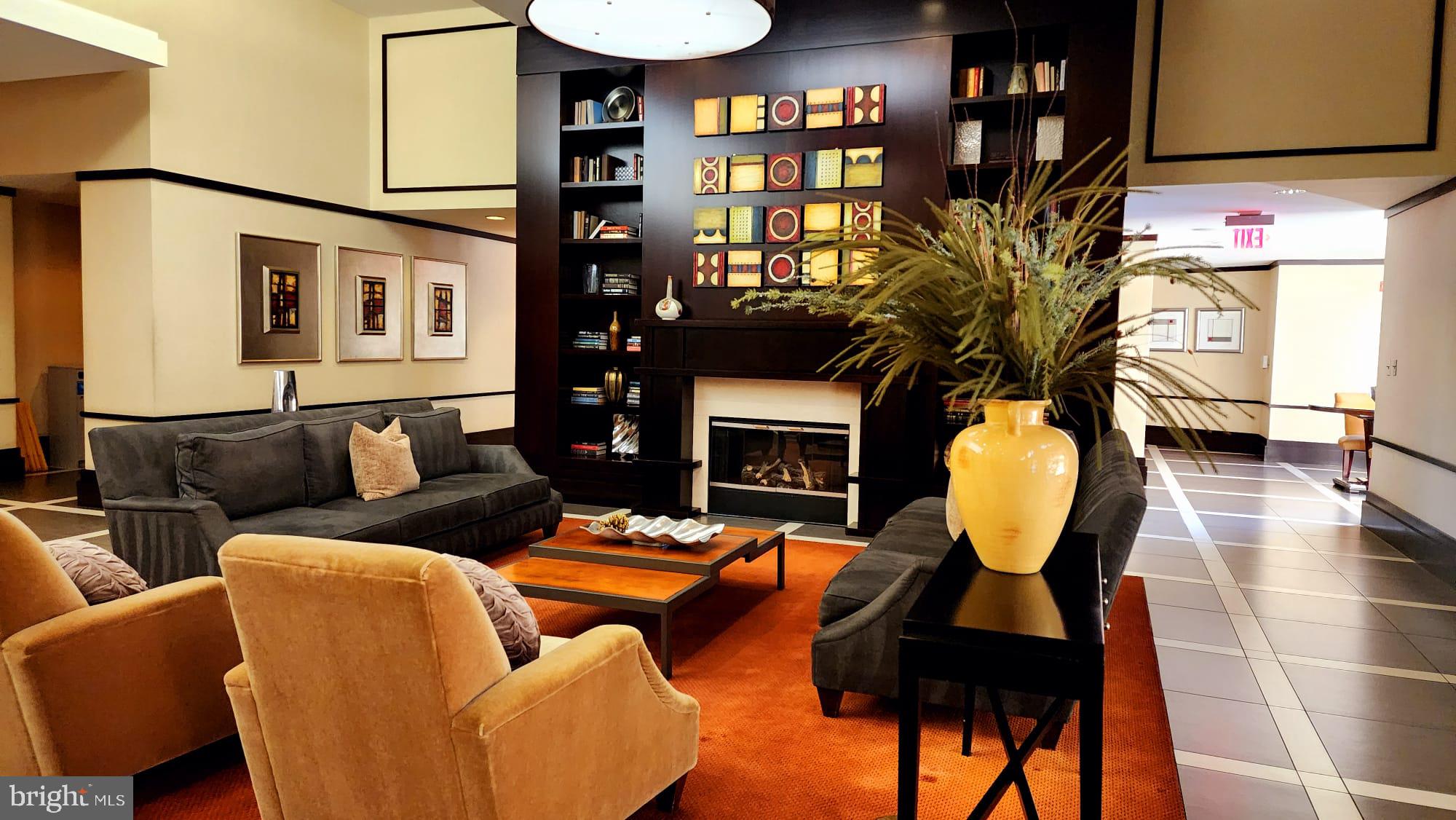 4500 S FOUR MILE RUN DRIVE 829