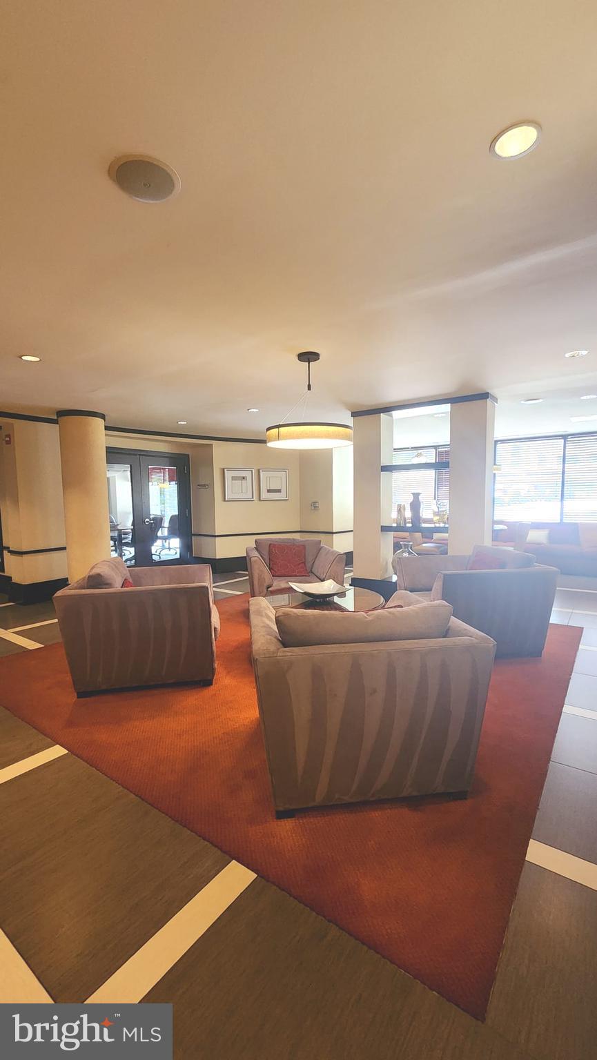 4500 S FOUR MILE RUN DRIVE 829