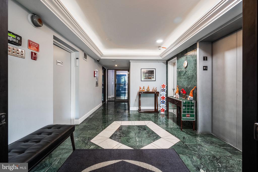 1515 S ARLINGTON RIDGE ROAD 303