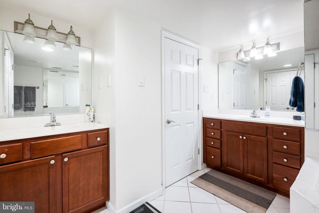 1515 S ARLINGTON RIDGE ROAD 303