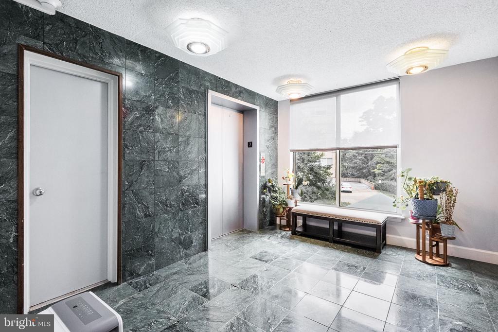 1515 S ARLINGTON RIDGE ROAD 303