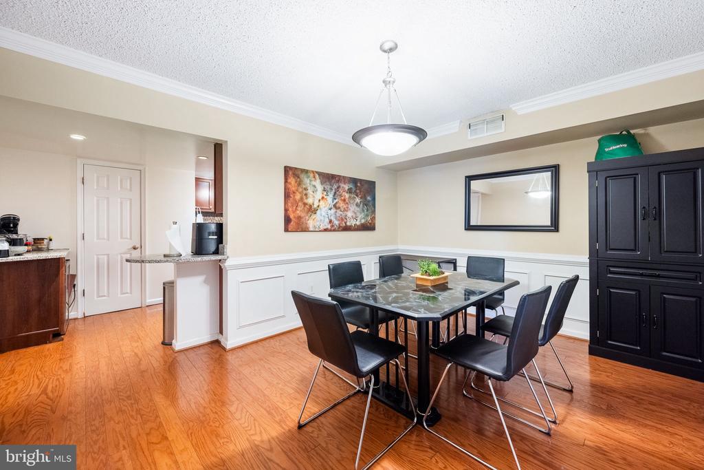 1515 S ARLINGTON RIDGE ROAD 303
