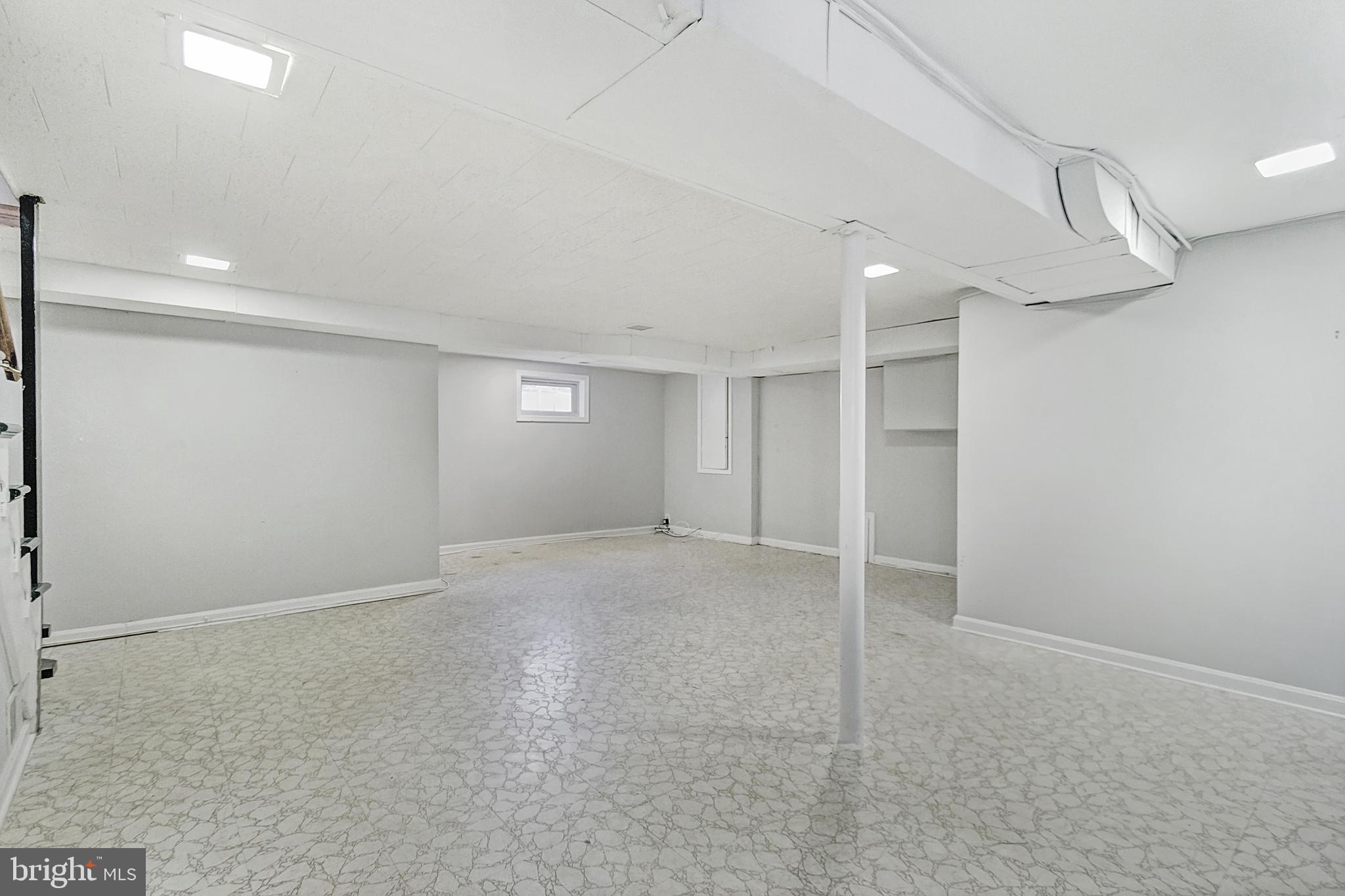 6563 WILLIAMSBURG BOULEVARD