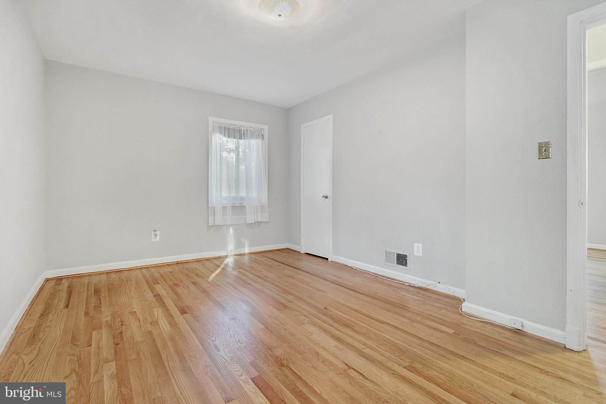 6563 WILLIAMSBURG BOULEVARD