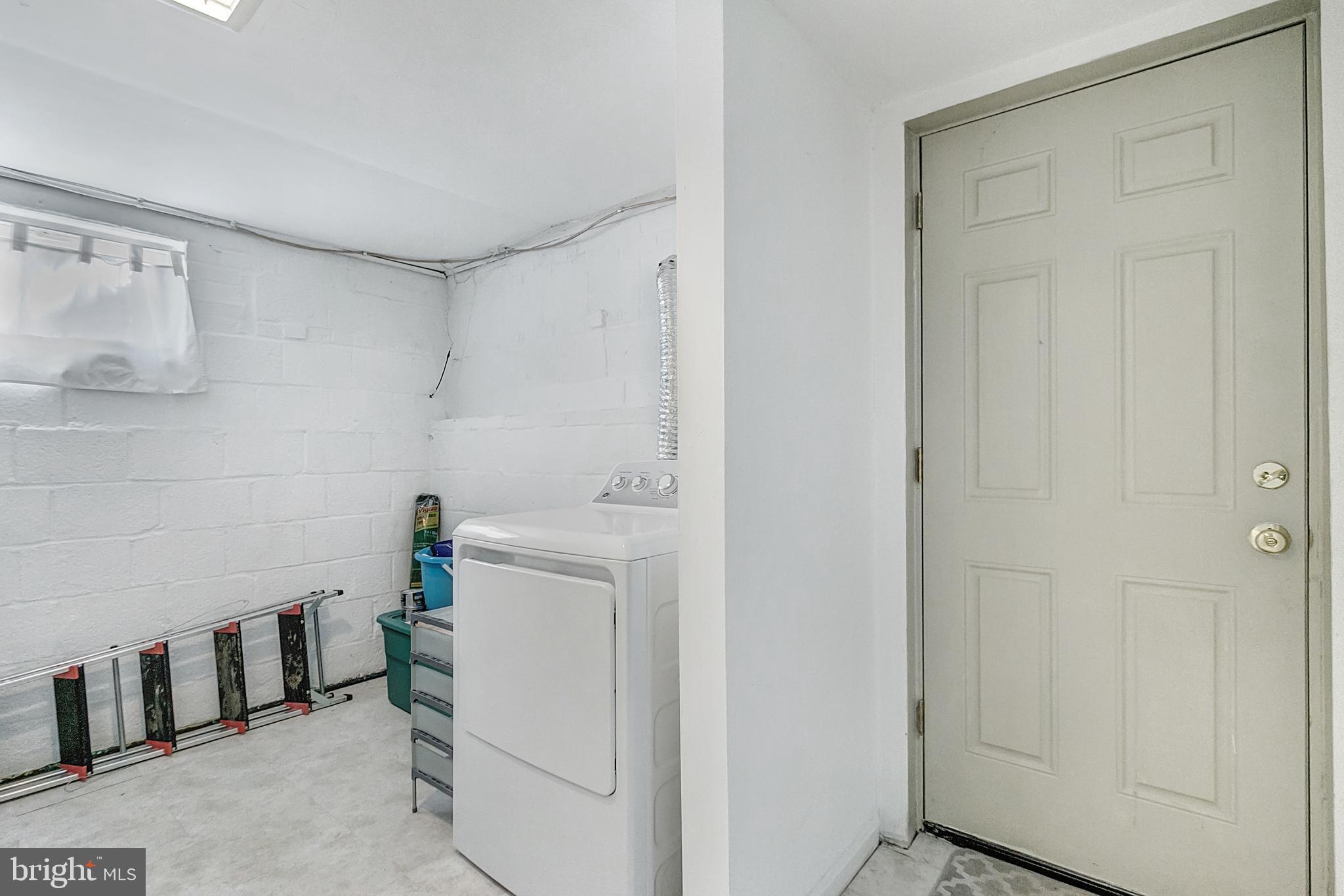 6563 WILLIAMSBURG BOULEVARD