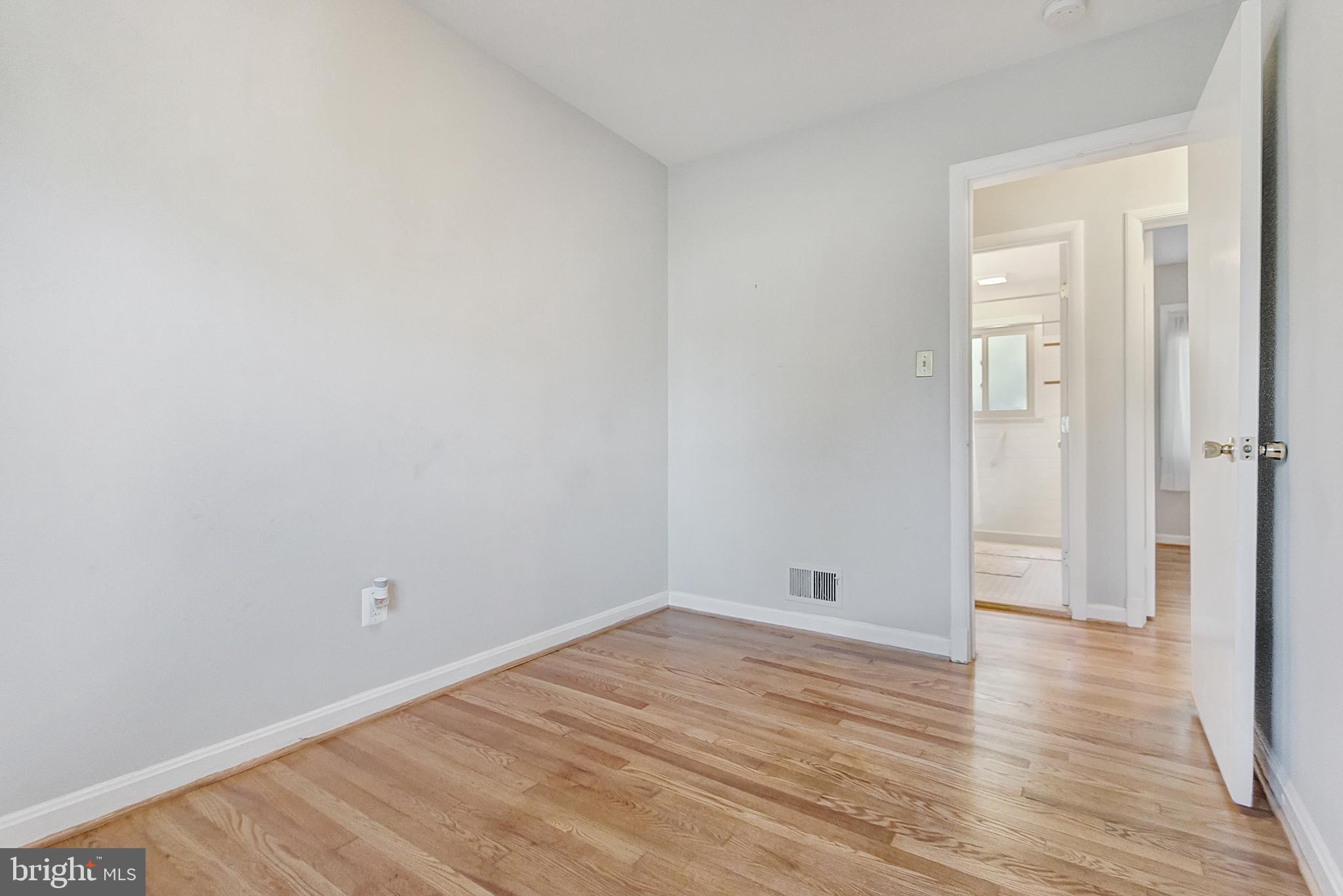 6563 WILLIAMSBURG BOULEVARD