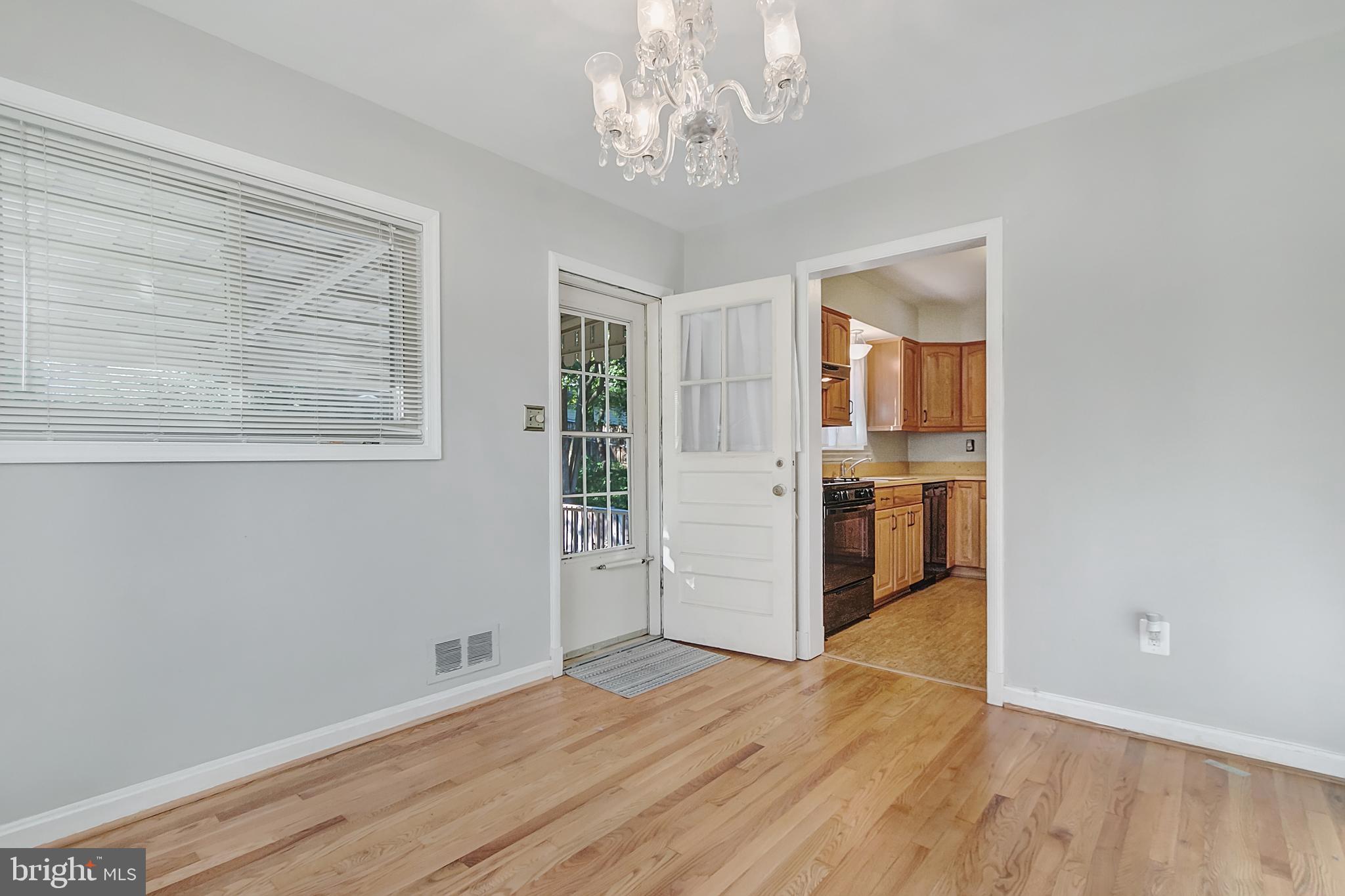 6563 WILLIAMSBURG BOULEVARD