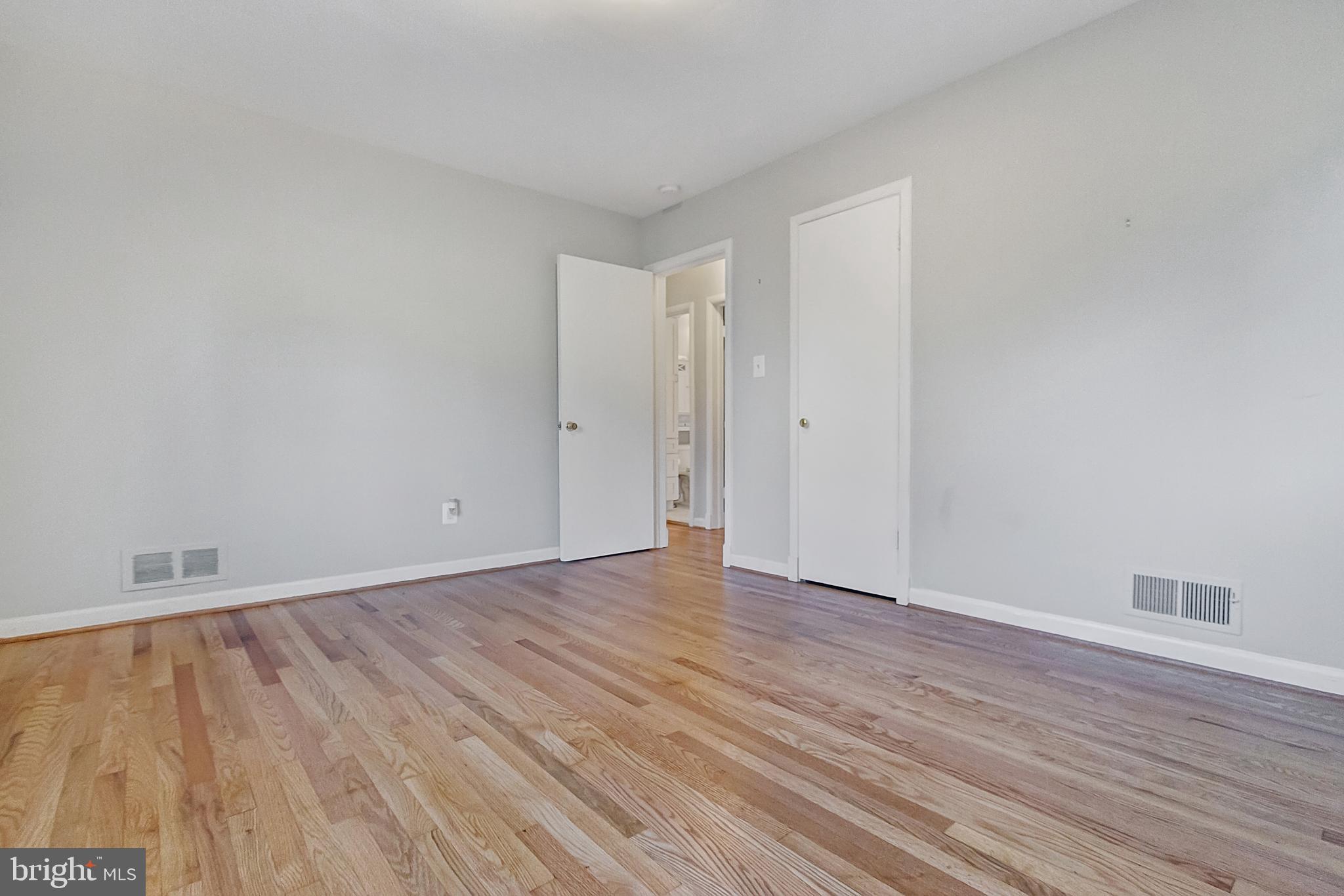 6563 WILLIAMSBURG BOULEVARD