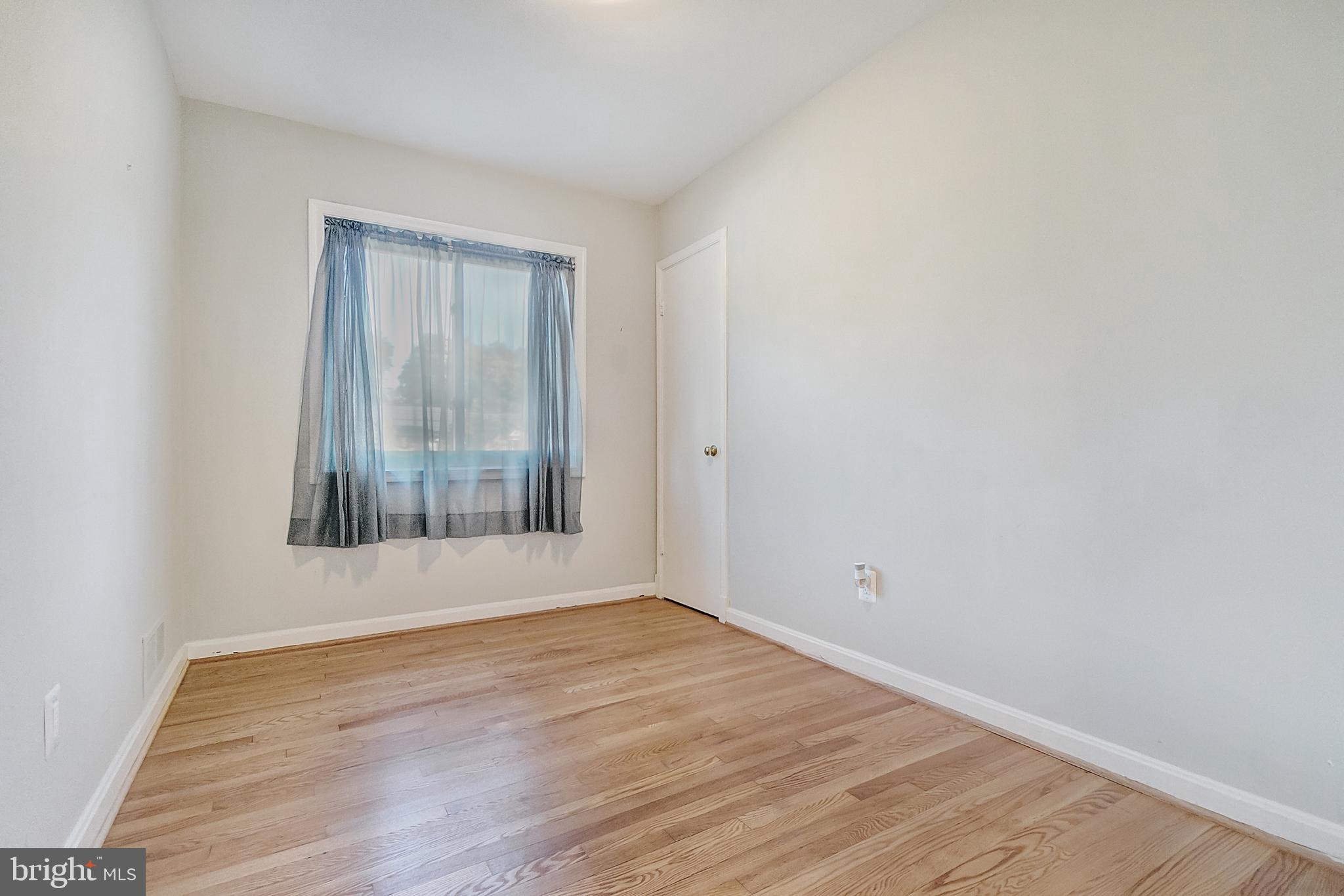 6563 WILLIAMSBURG BOULEVARD