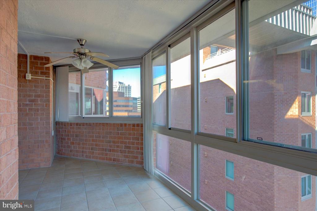 1001 N VERMONT STREET 810