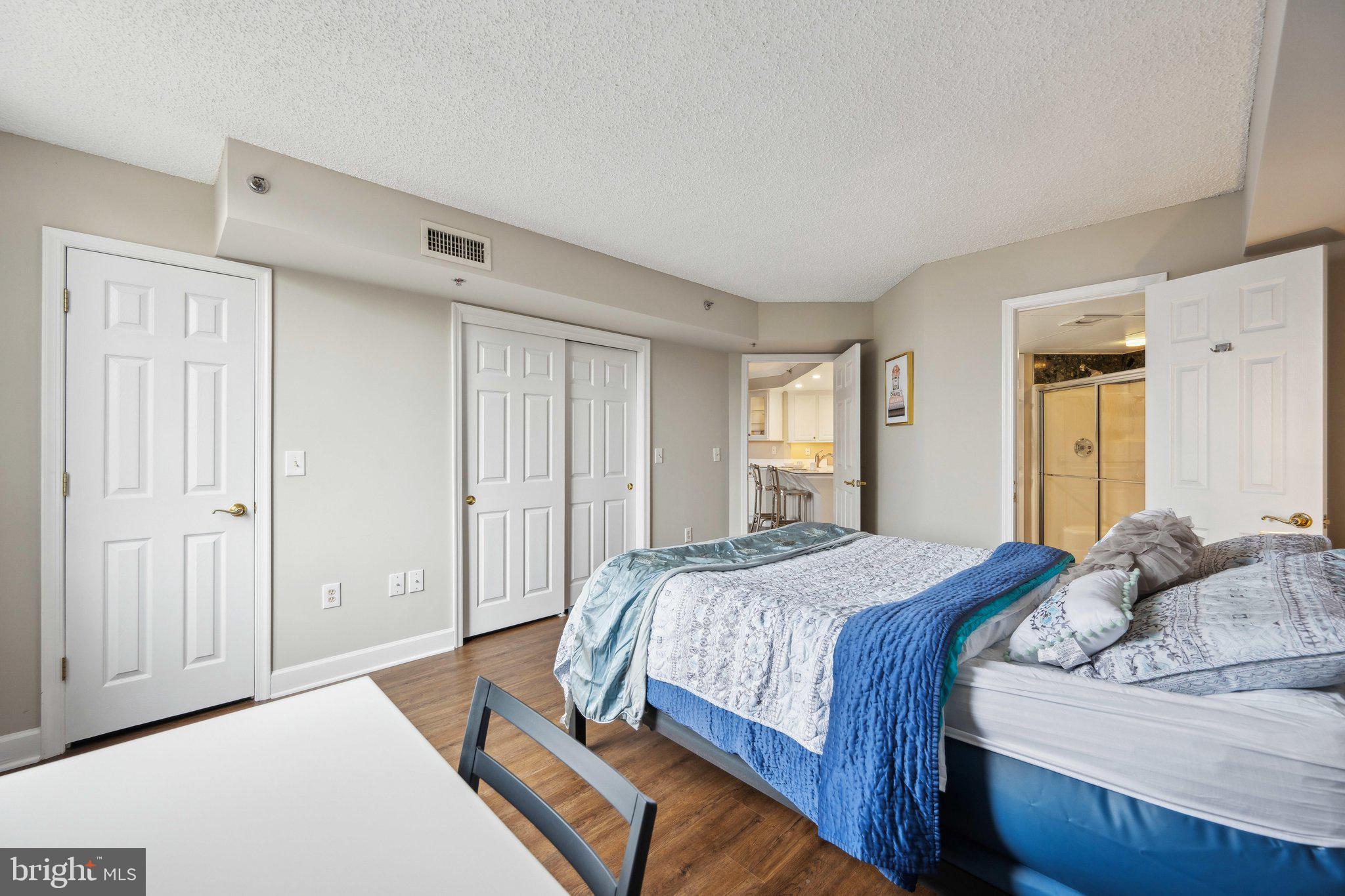 1276 N WAYNE STREET 320