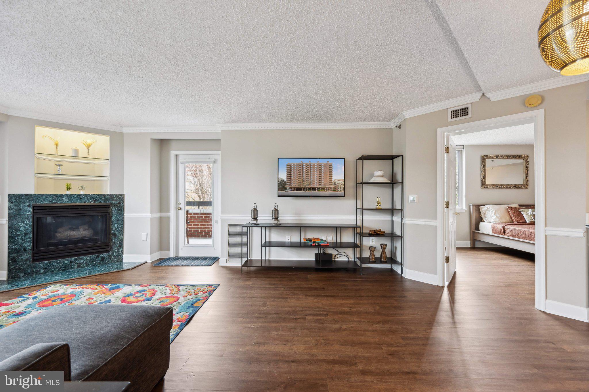 1276 N WAYNE STREET 320