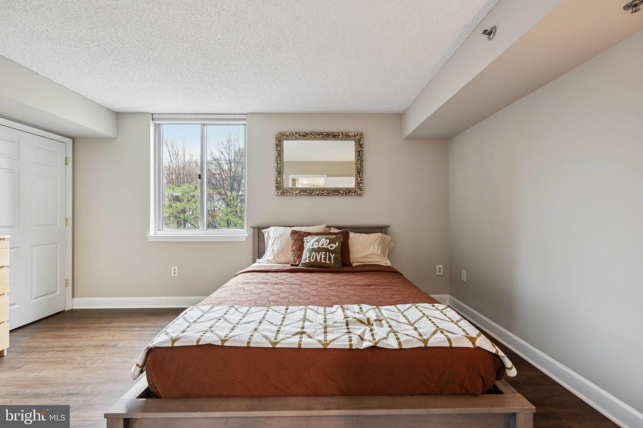 1276 N WAYNE STREET 320