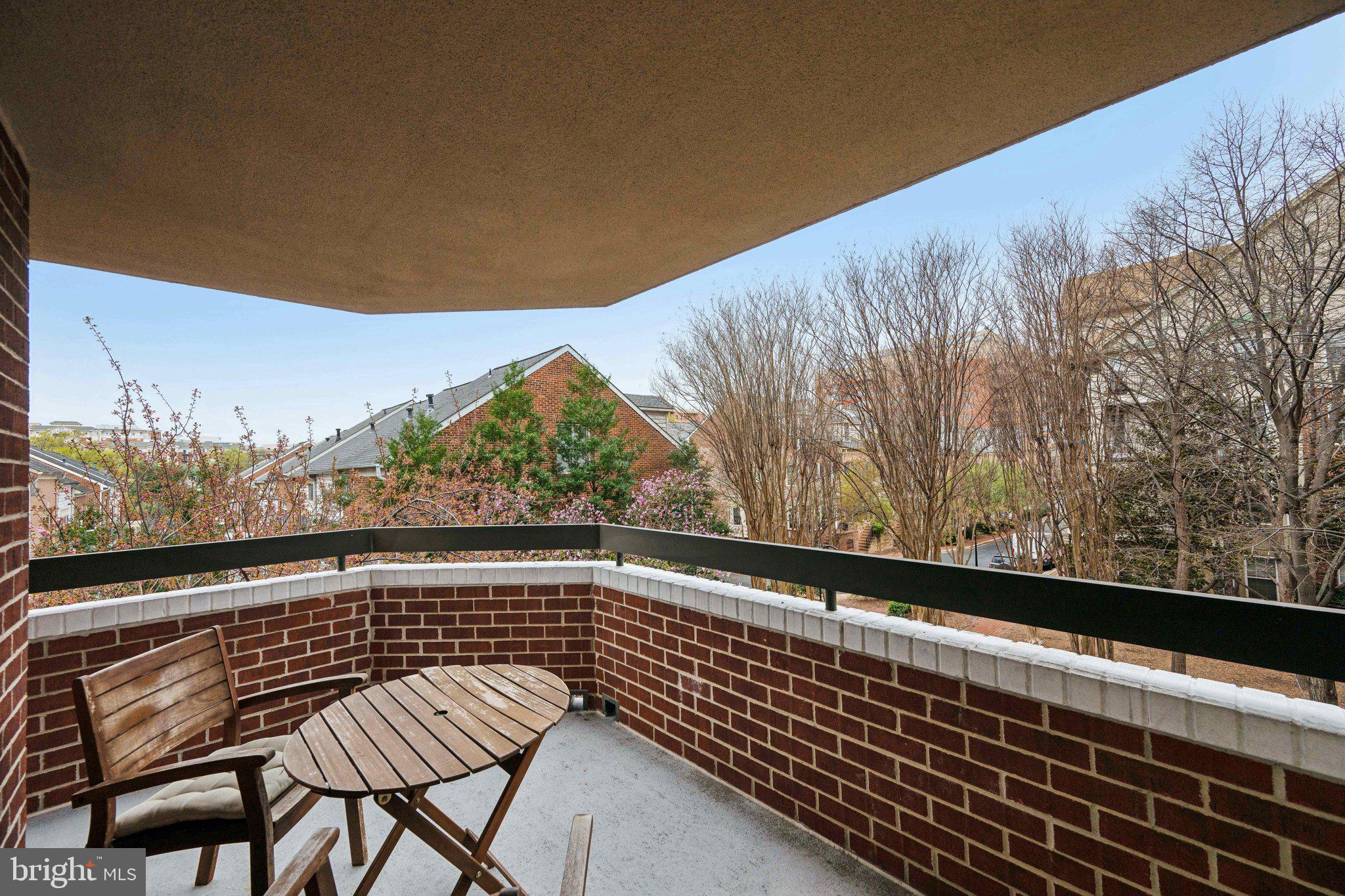 1276 N WAYNE STREET 320