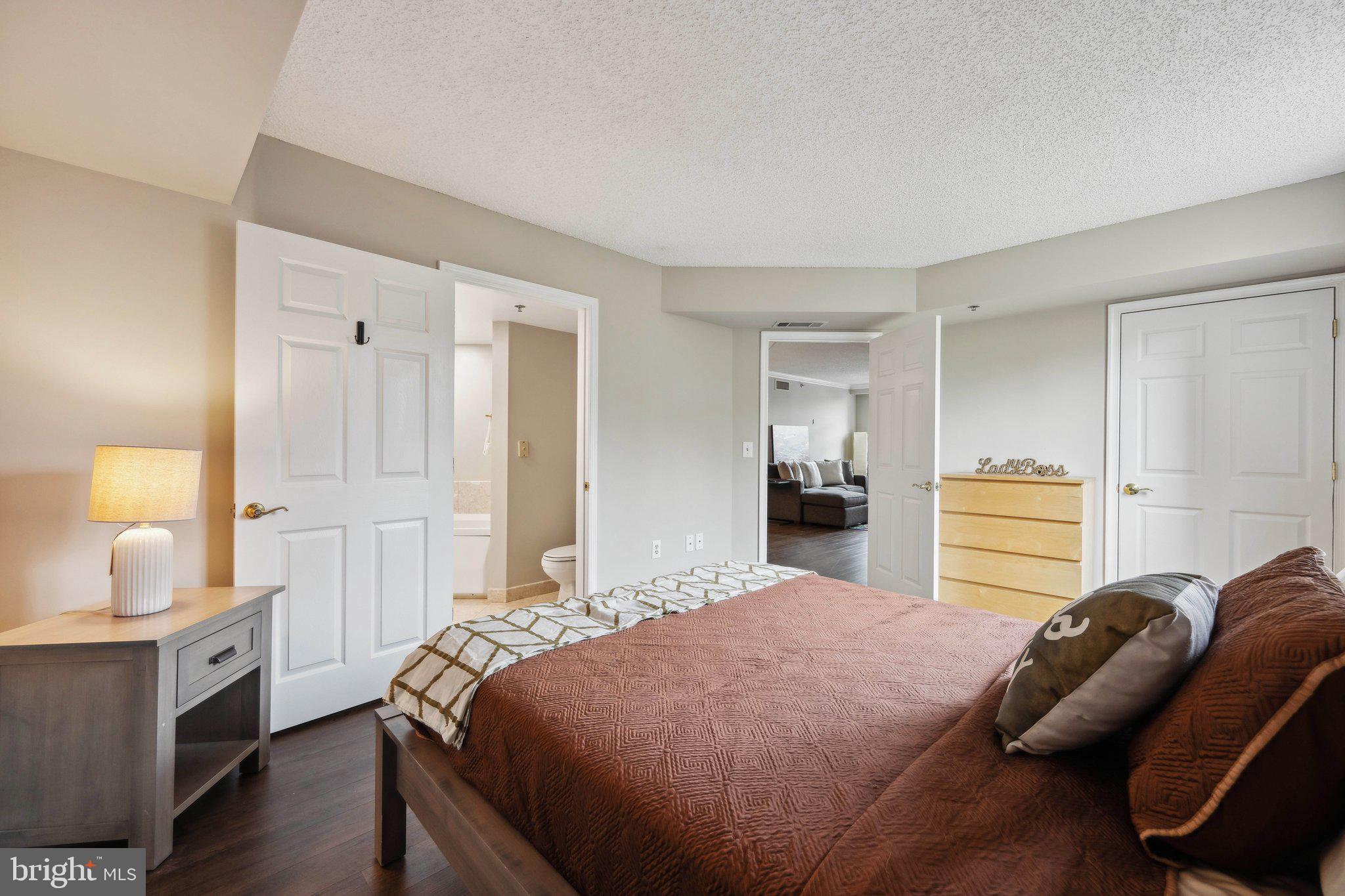 1276 N WAYNE STREET 320