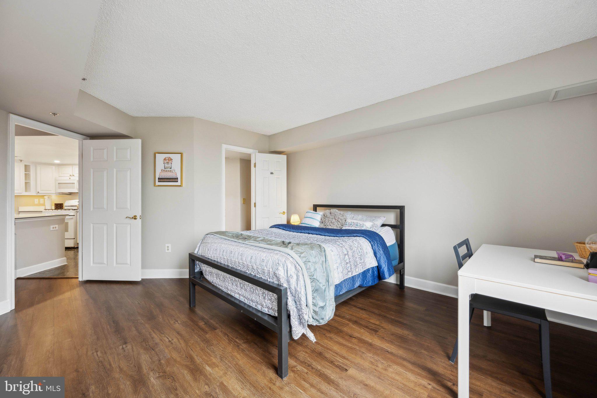 1276 N WAYNE STREET 320