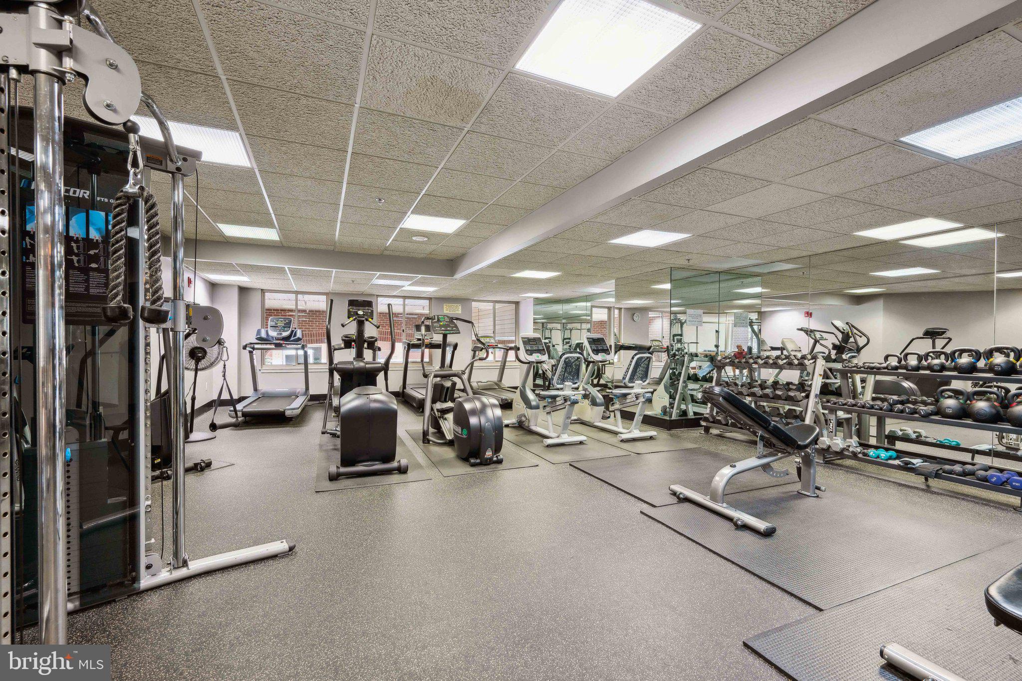 1276 N WAYNE STREET 320