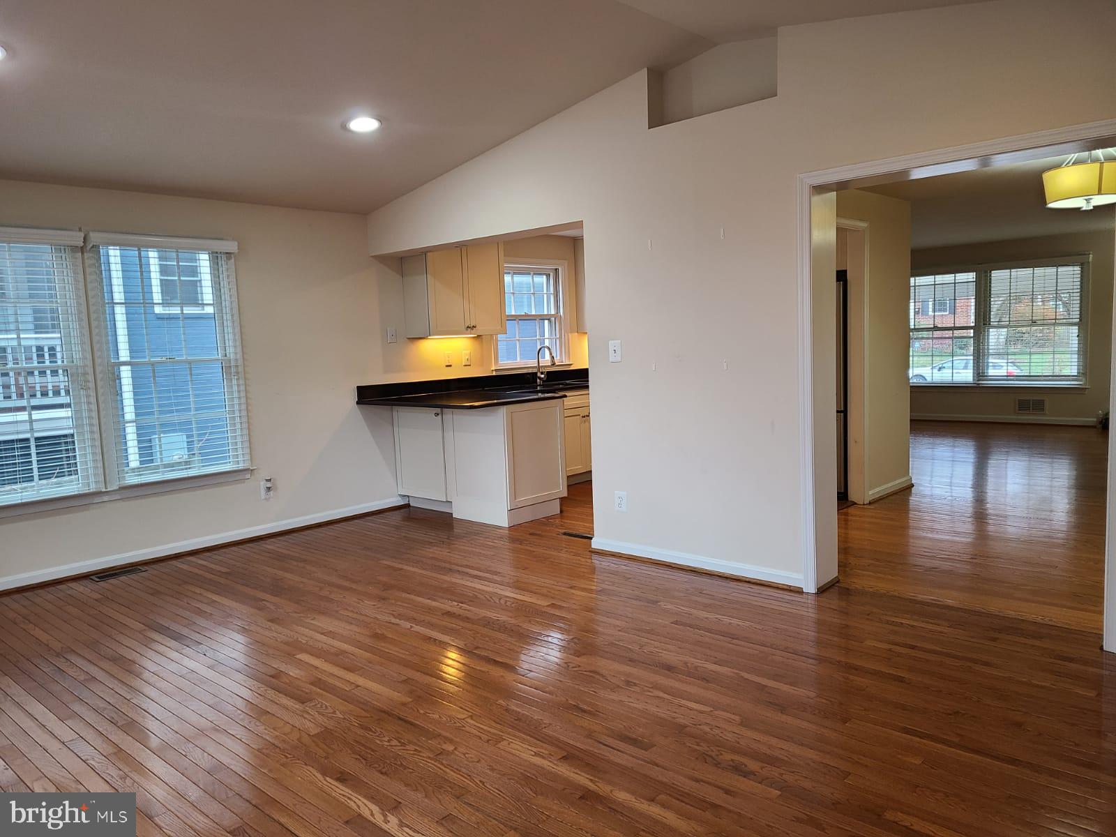 1920 N KENILWORTH STREET