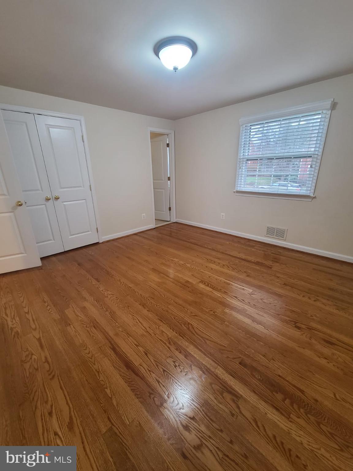 1920 N KENILWORTH STREET