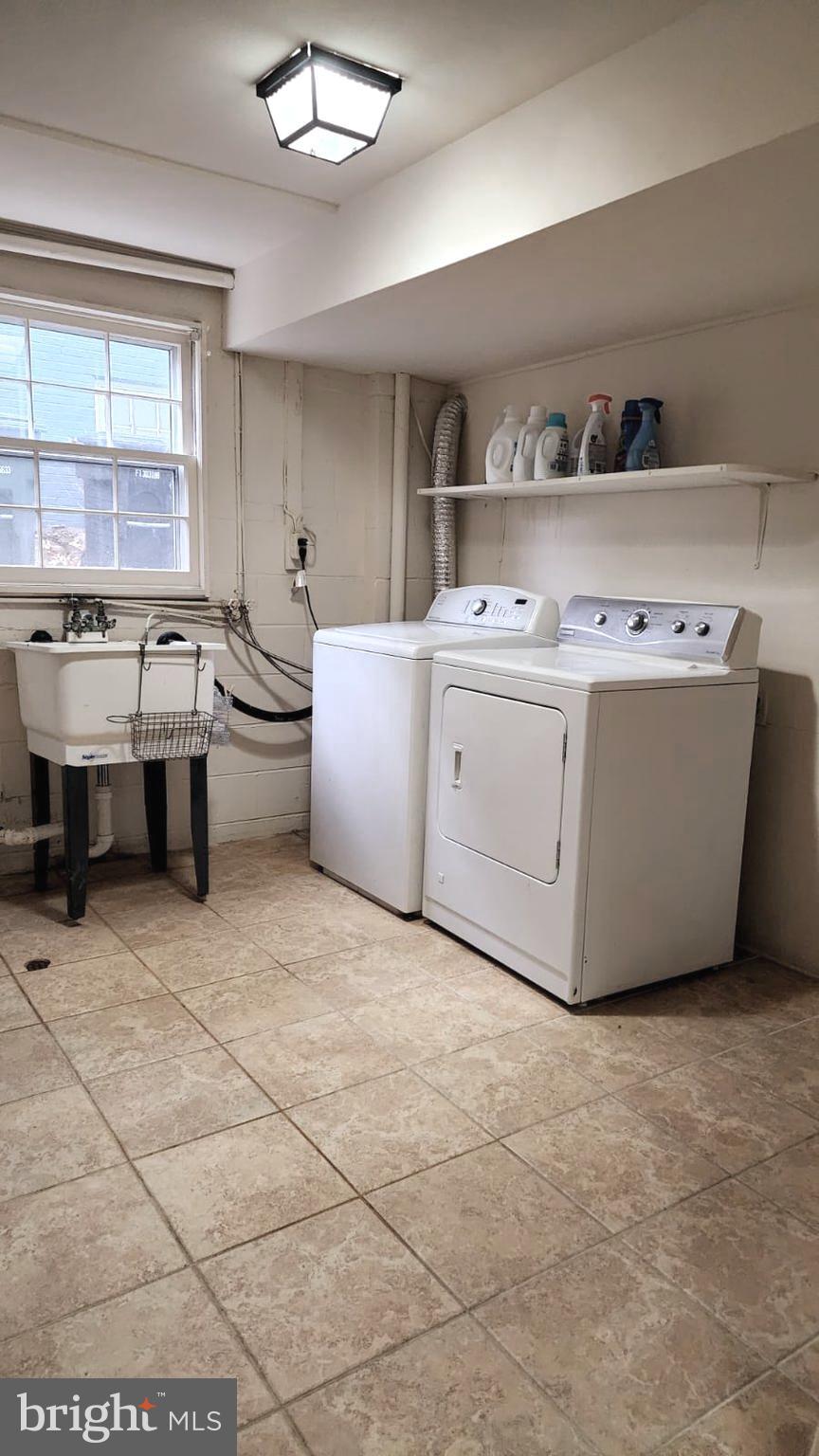 1920 N KENILWORTH STREET