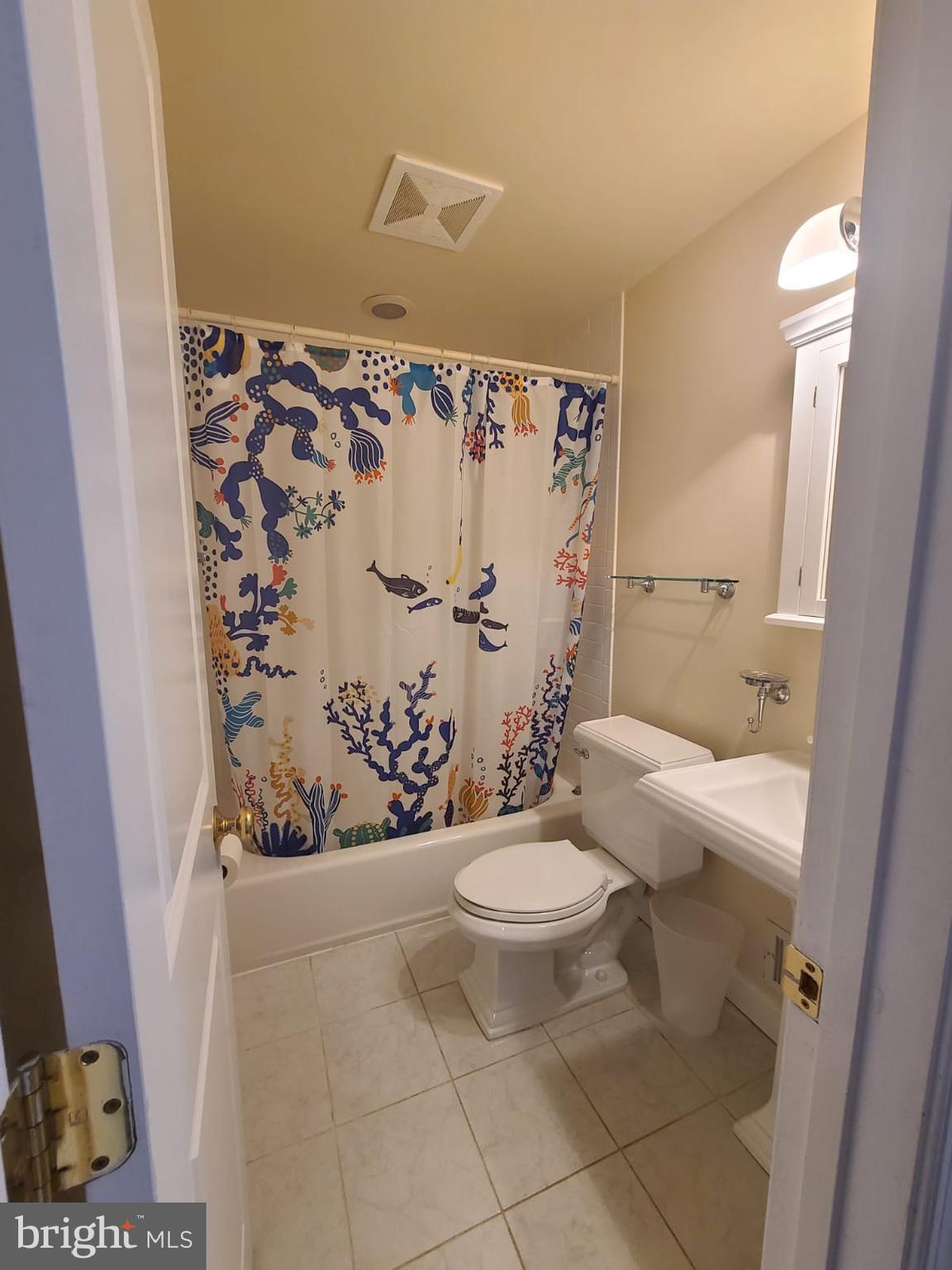 1920 N KENILWORTH STREET