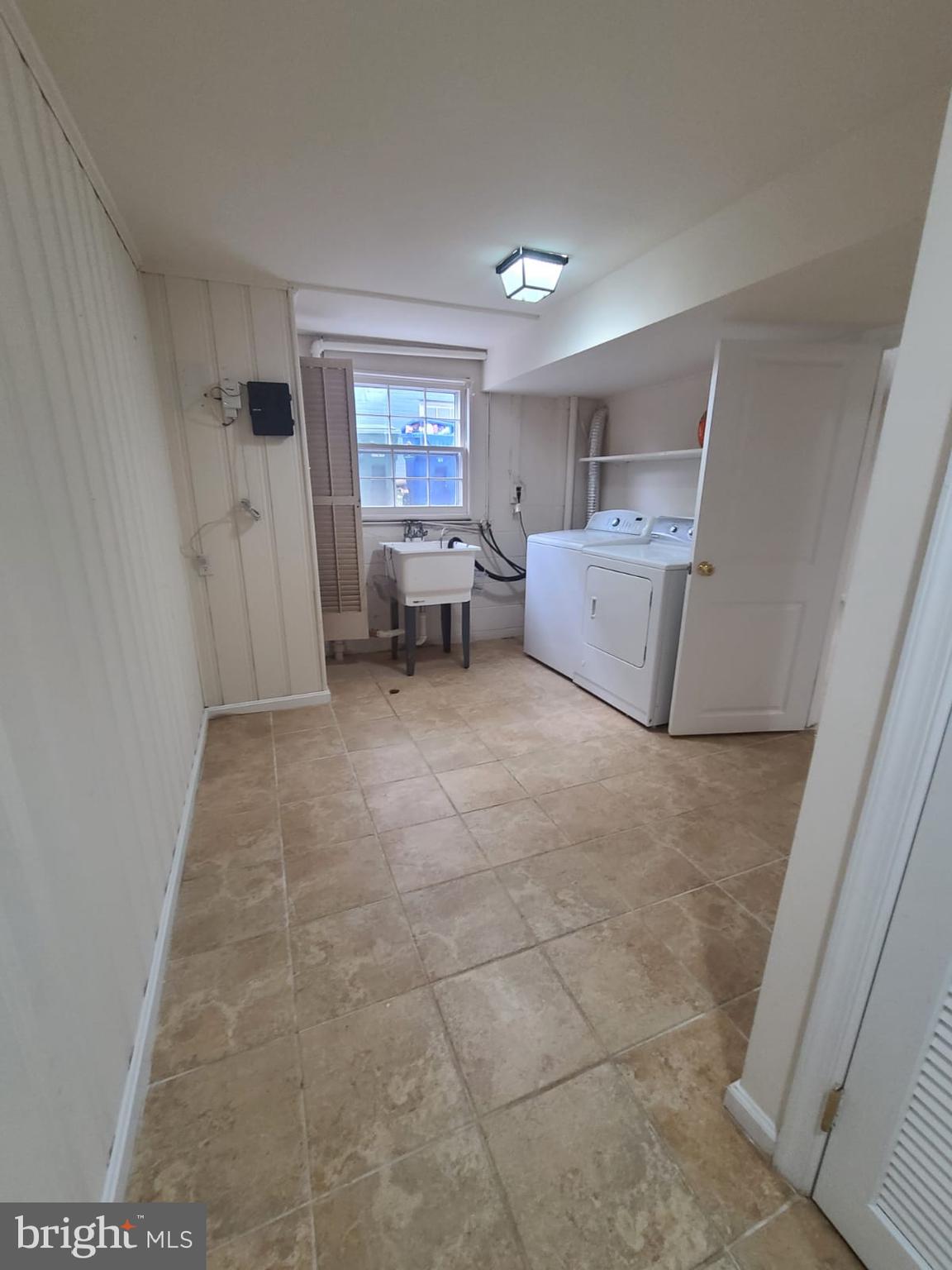 1920 N KENILWORTH STREET