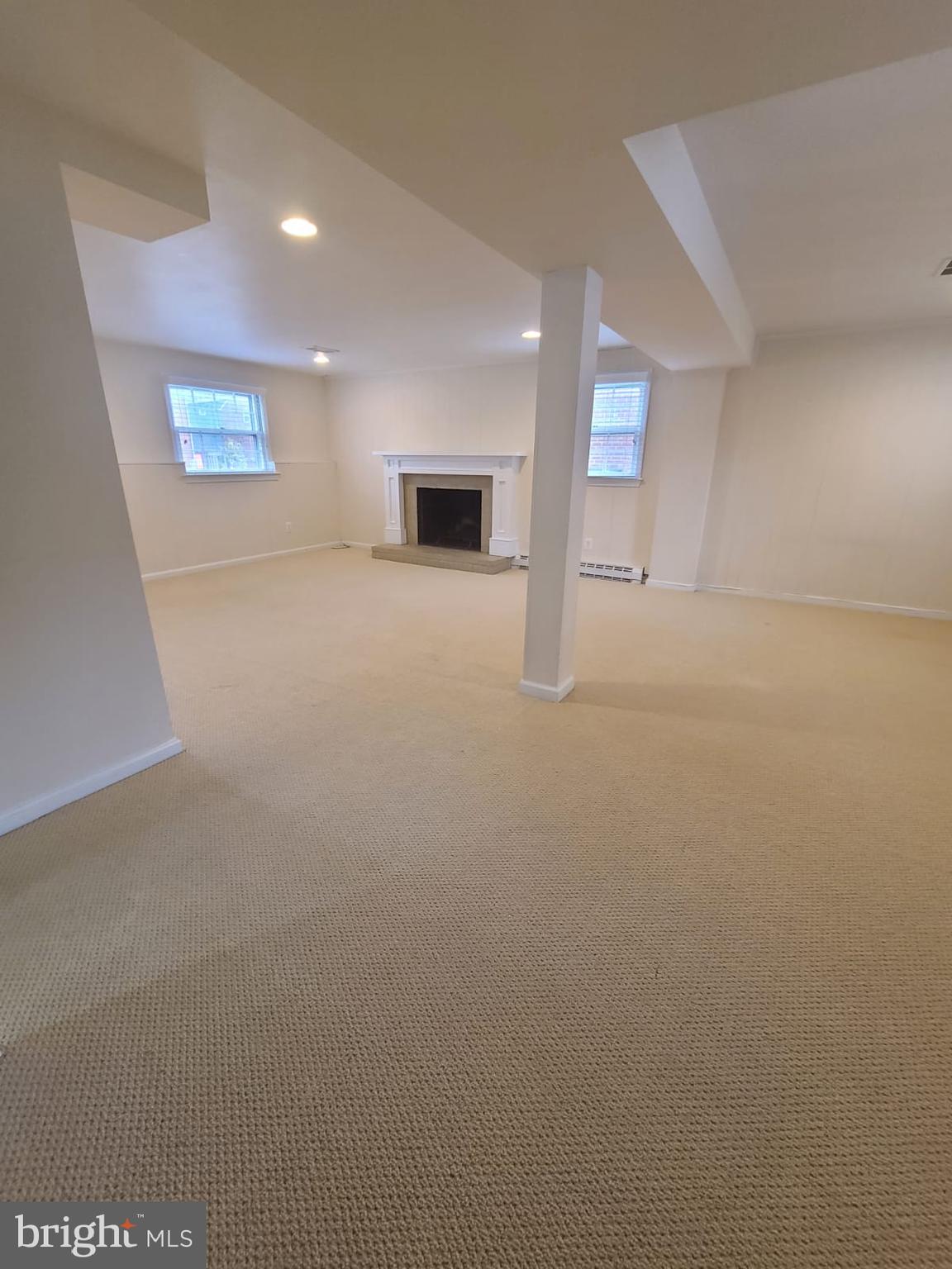 1920 N KENILWORTH STREET