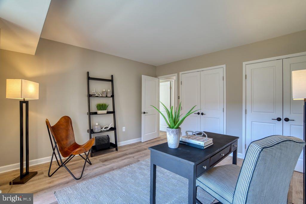 1300 ARMY NAVY DRIVE 322