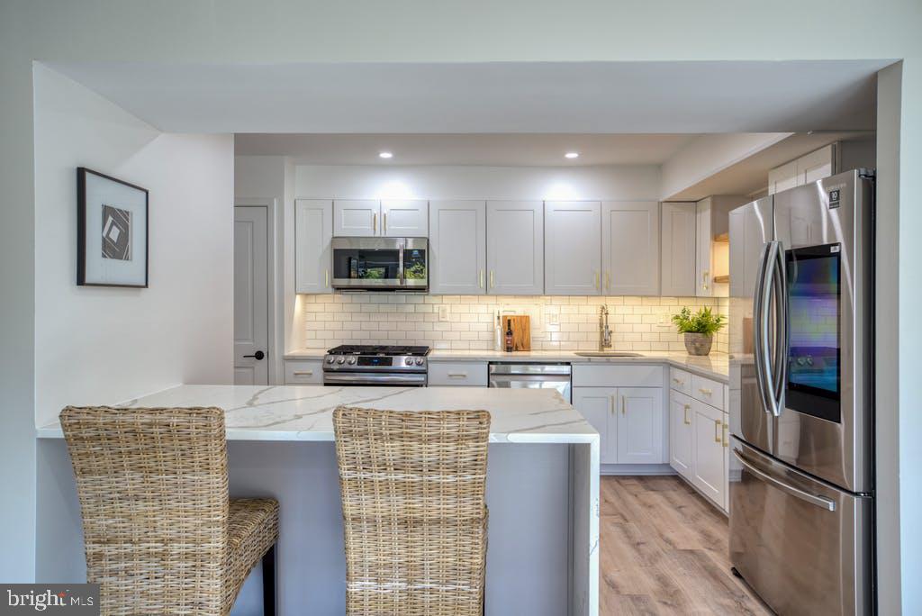 1300 ARMY NAVY DRIVE 322