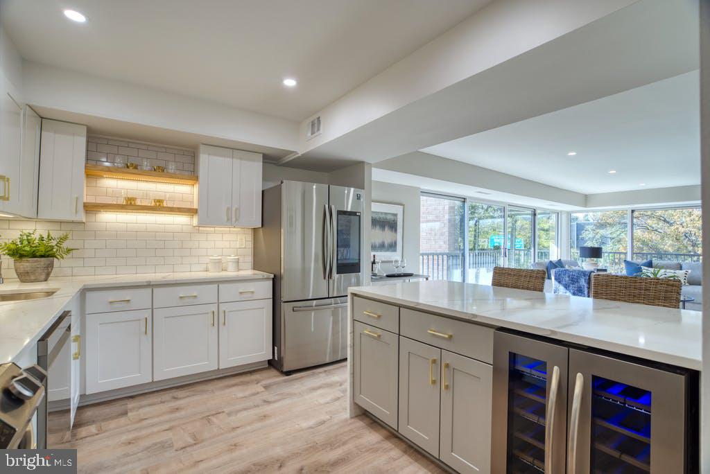 1300 ARMY NAVY DRIVE 322