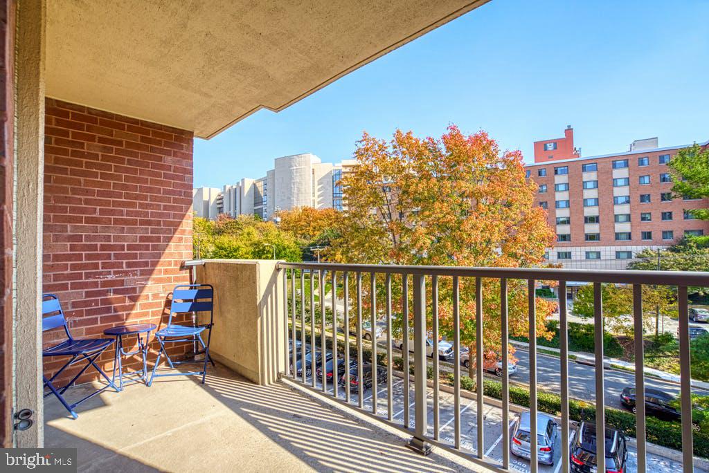 1300 ARMY NAVY DRIVE 322