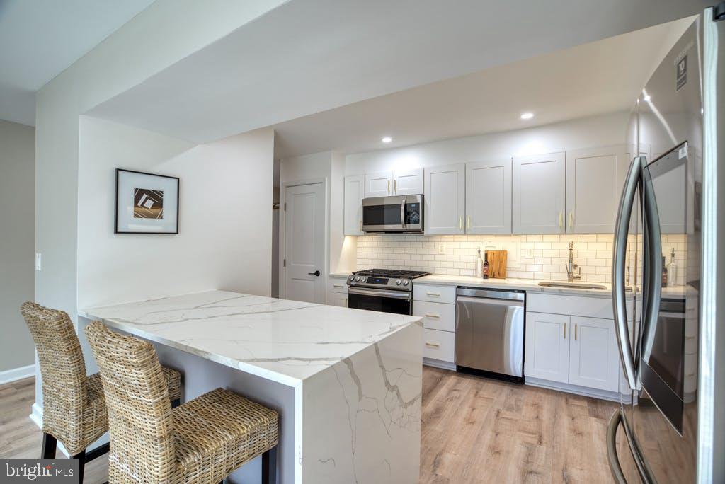 1300 ARMY NAVY DRIVE 322