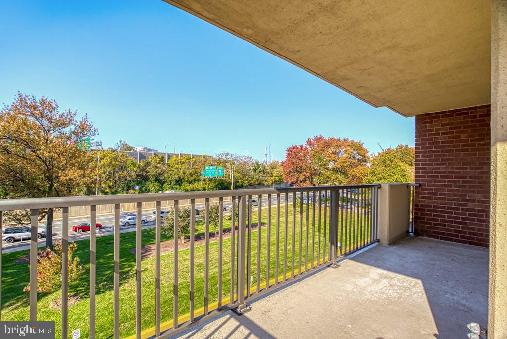 1300 ARMY NAVY DRIVE 322