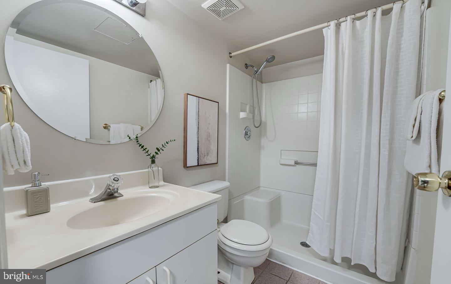 114 N CLEVELAND STREET N