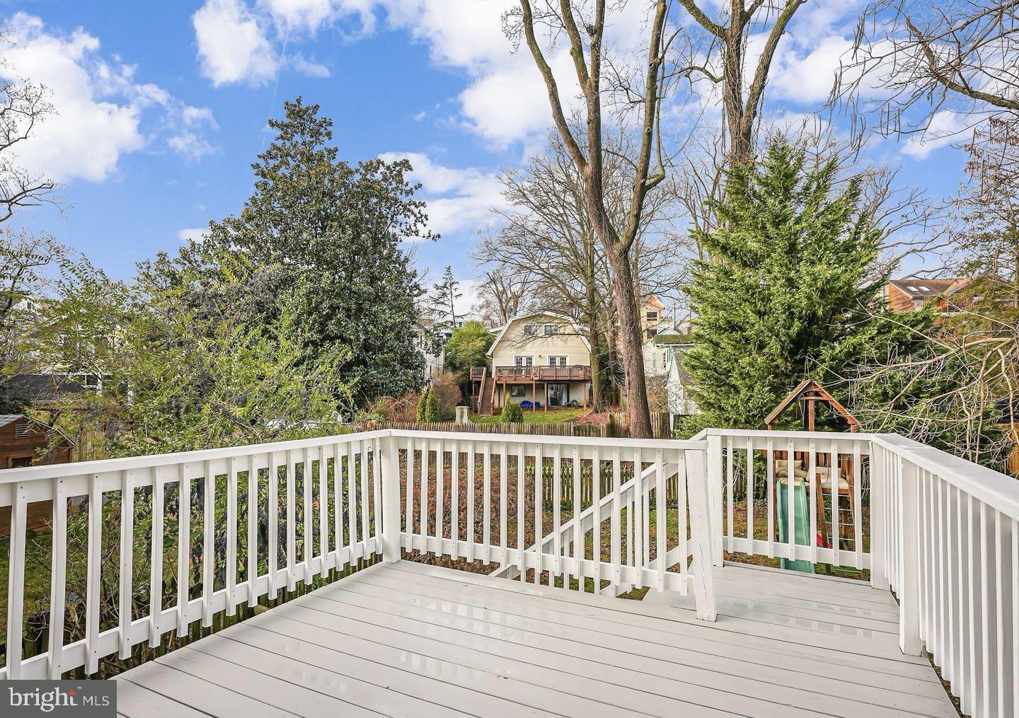 114 N CLEVELAND STREET N