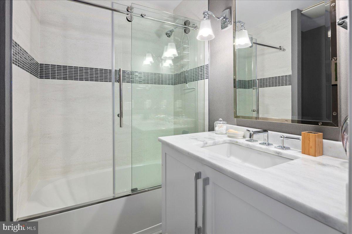 3600 S GLEBE ROAD 919W