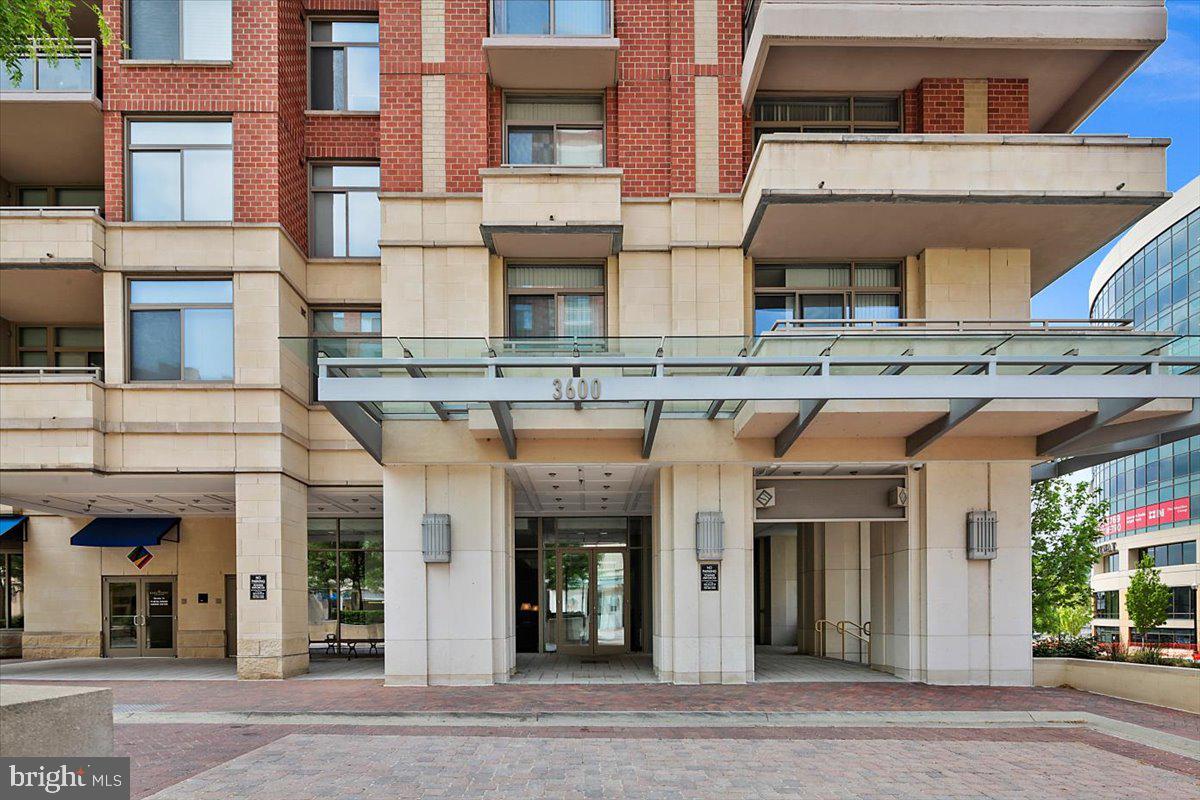 3600 S GLEBE ROAD 919W