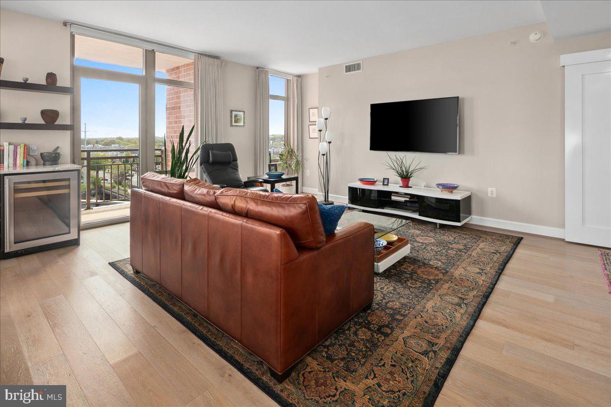 3600 S GLEBE ROAD 919W