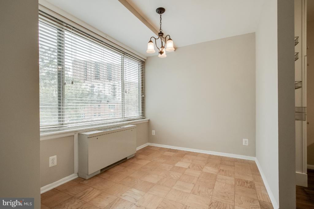 1210 N TAFT STREET 307