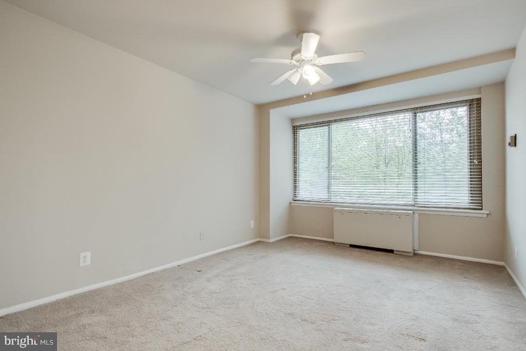 1210 N TAFT STREET 307
