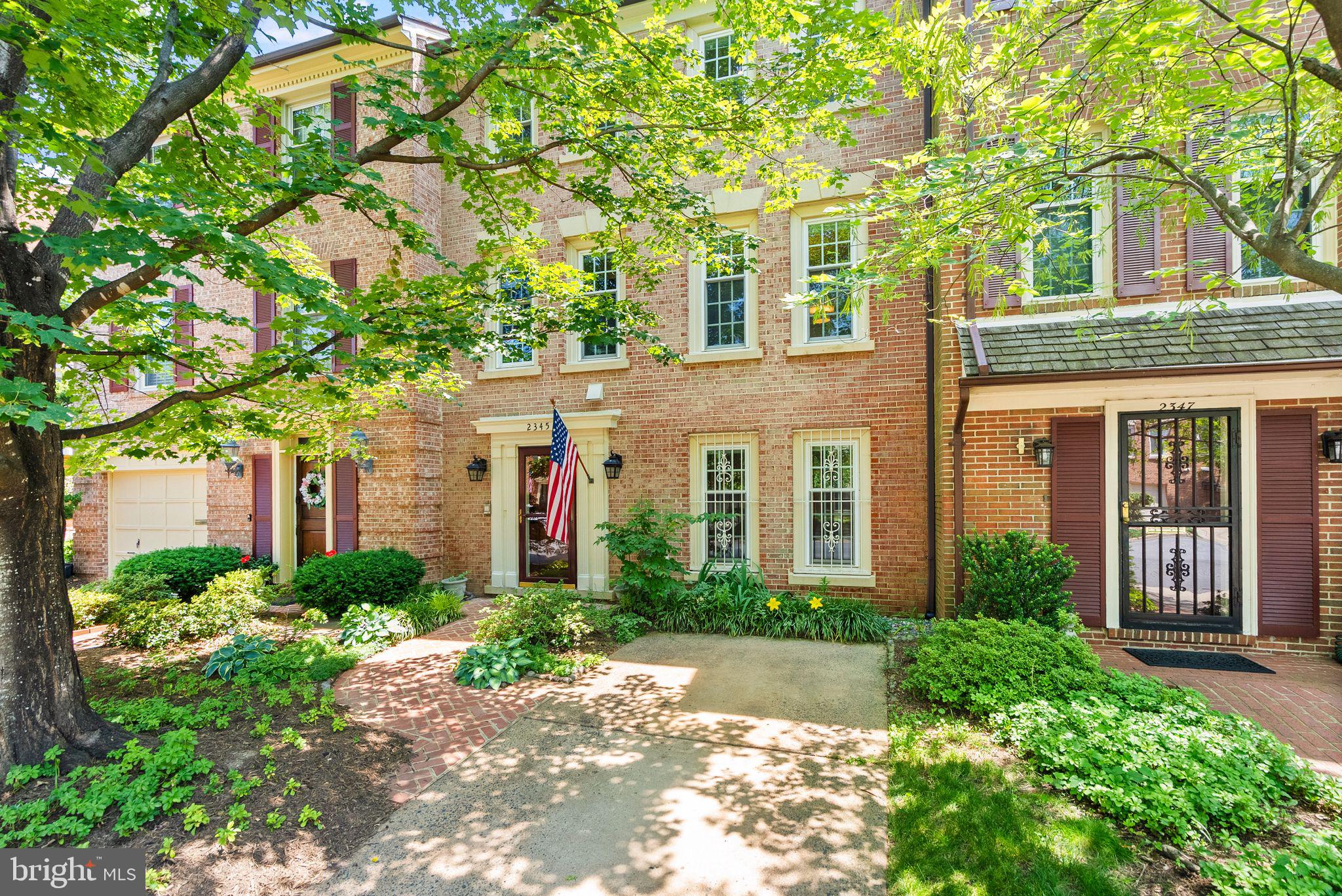 2345 S ROLFE STREET S