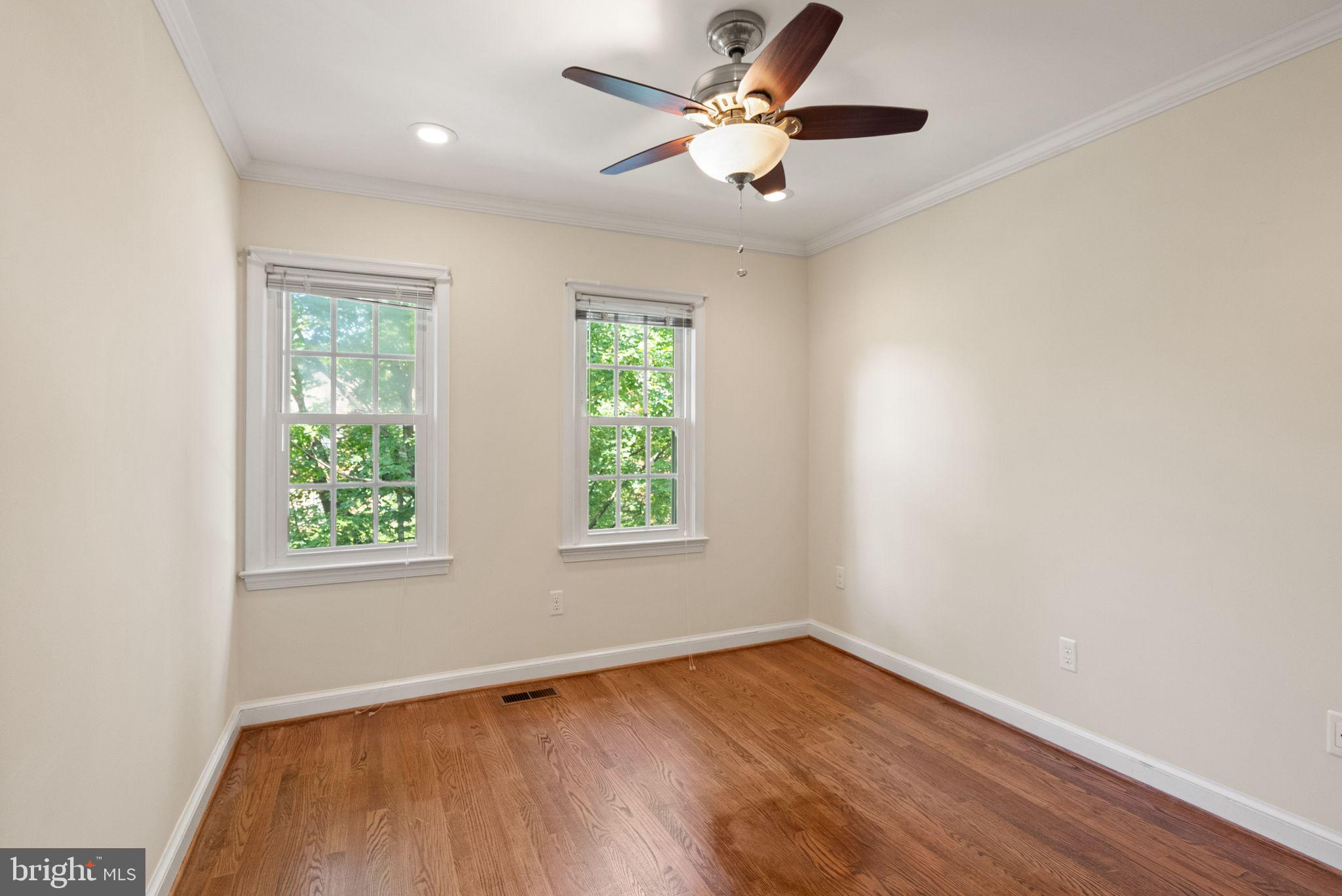 2345 S ROLFE STREET S