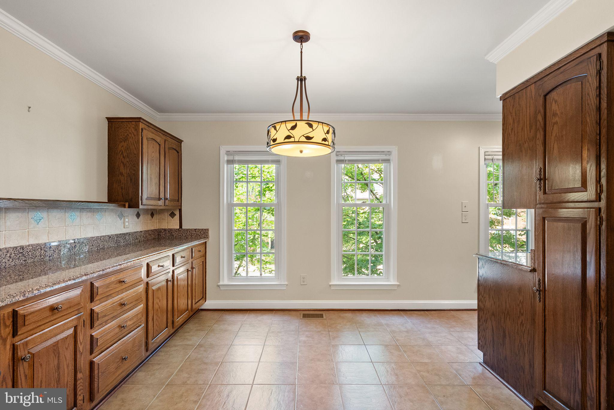 2345 S ROLFE STREET S