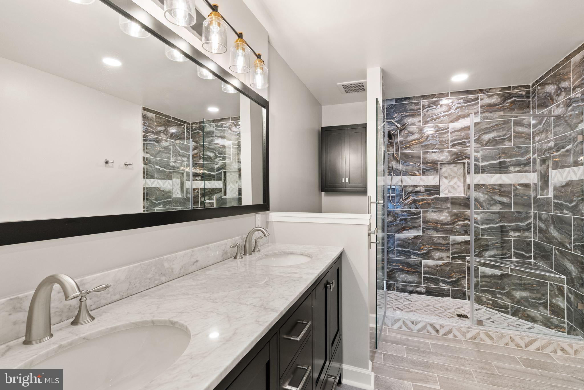 2345 S ROLFE STREET S