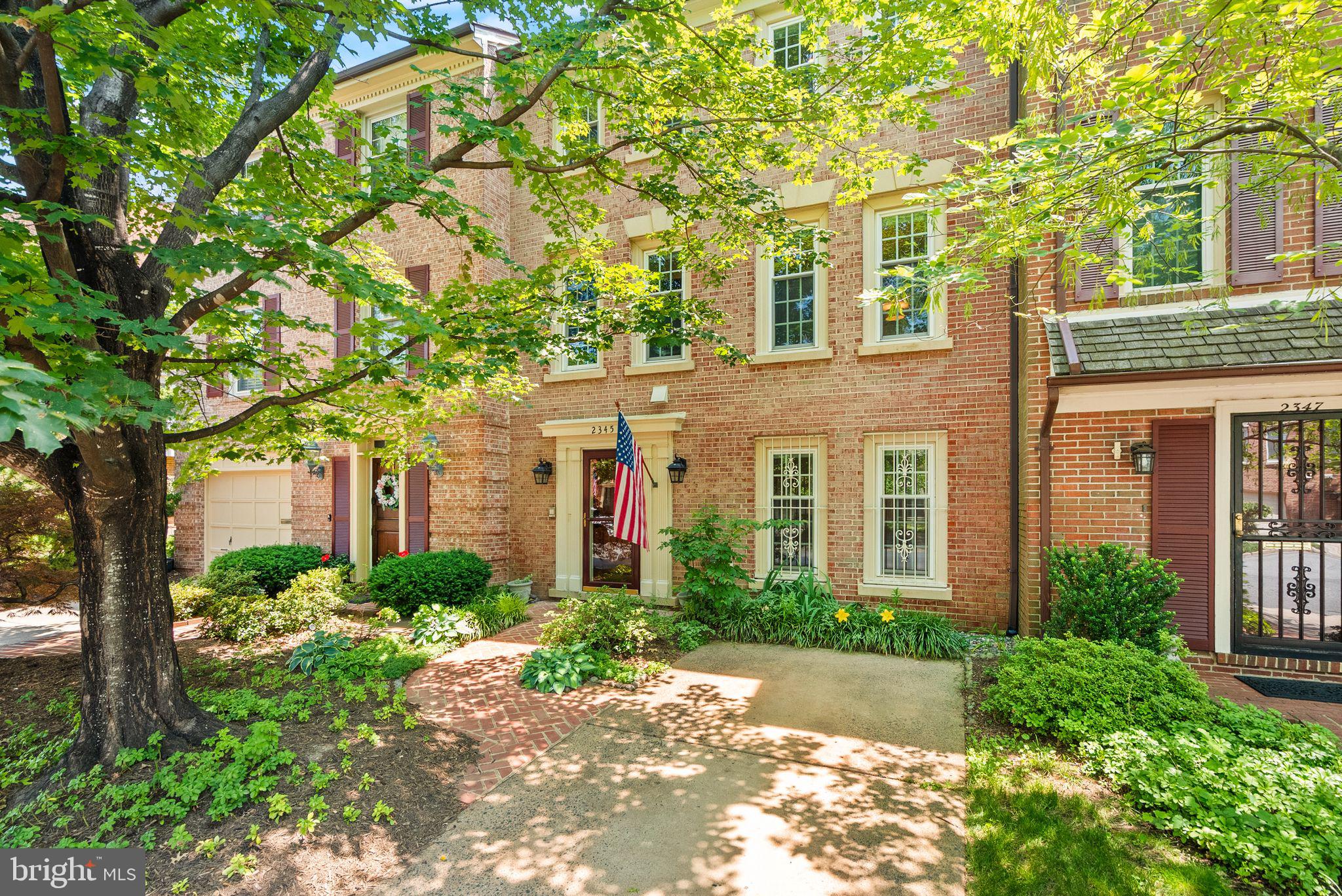 2345 S ROLFE STREET S