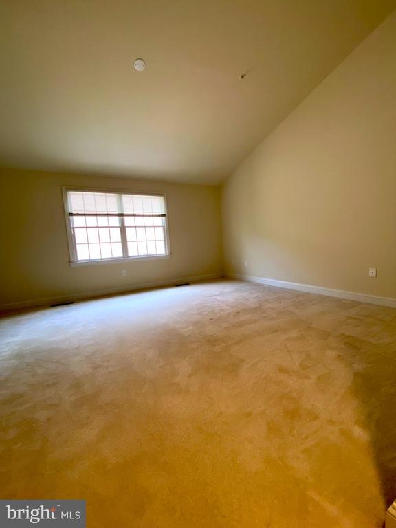 2621 FAIRFAX DRIVE