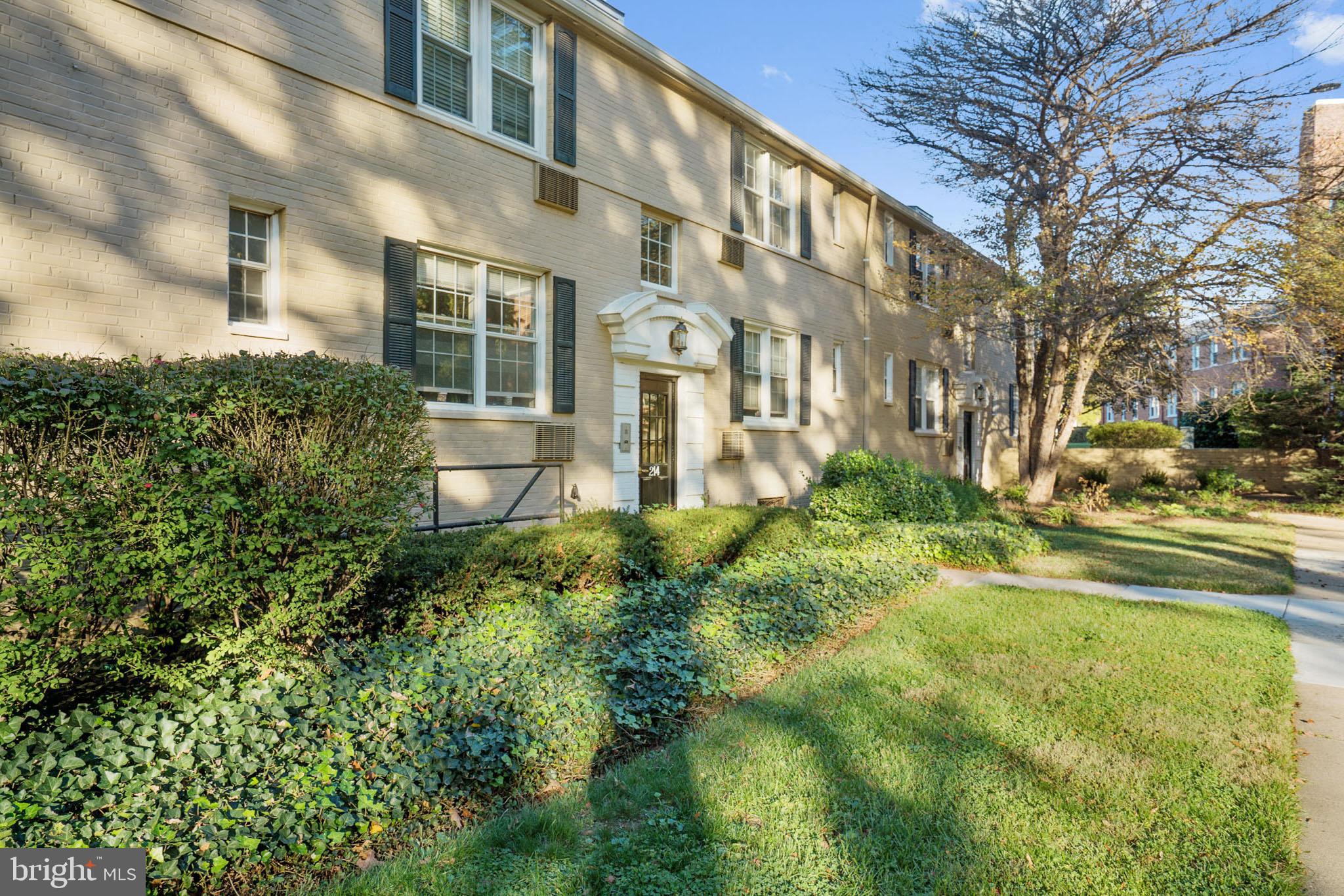 214 N GEORGE MASON DRIVE 214-4