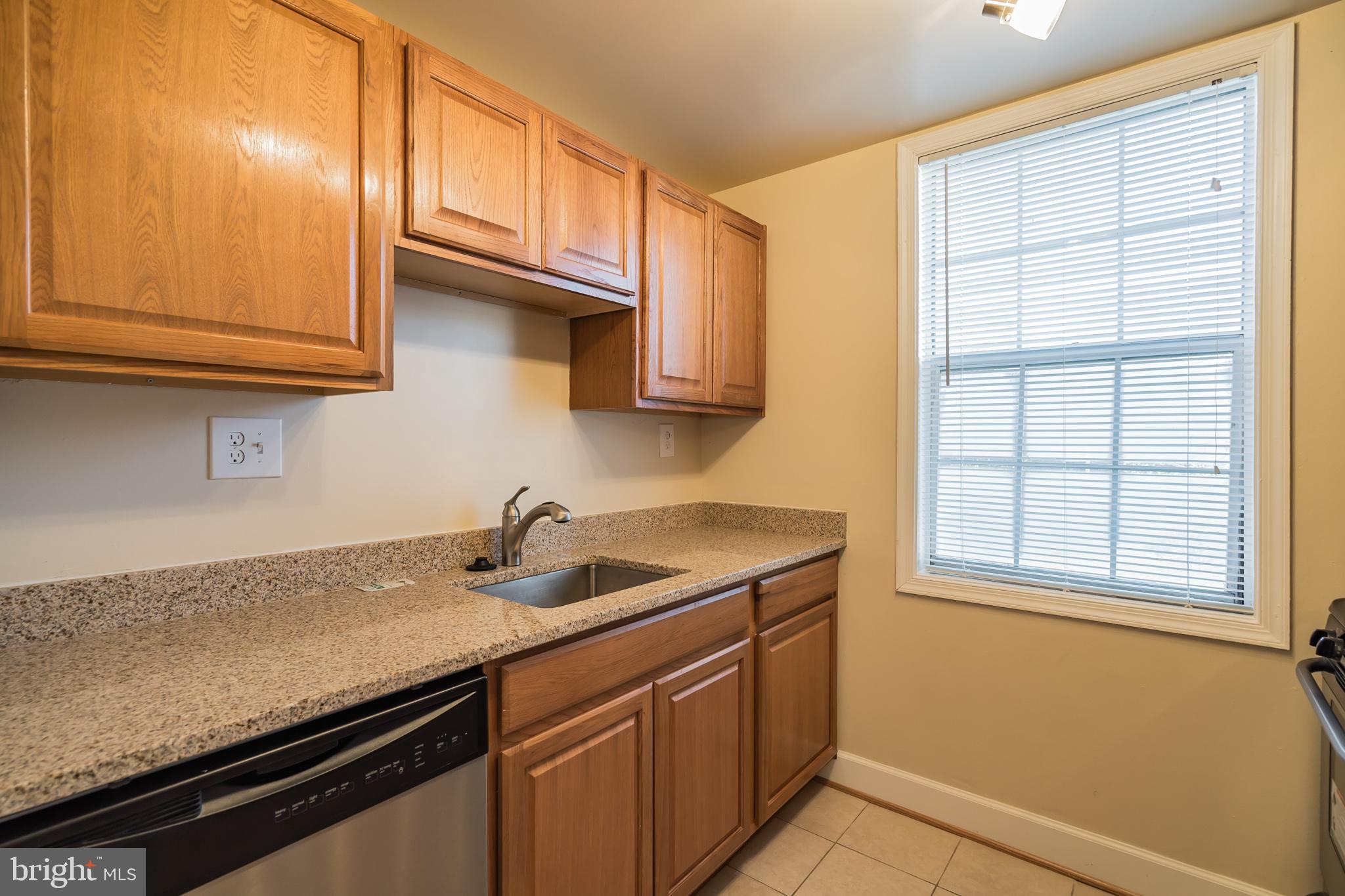 214 N GEORGE MASON DRIVE 214-4