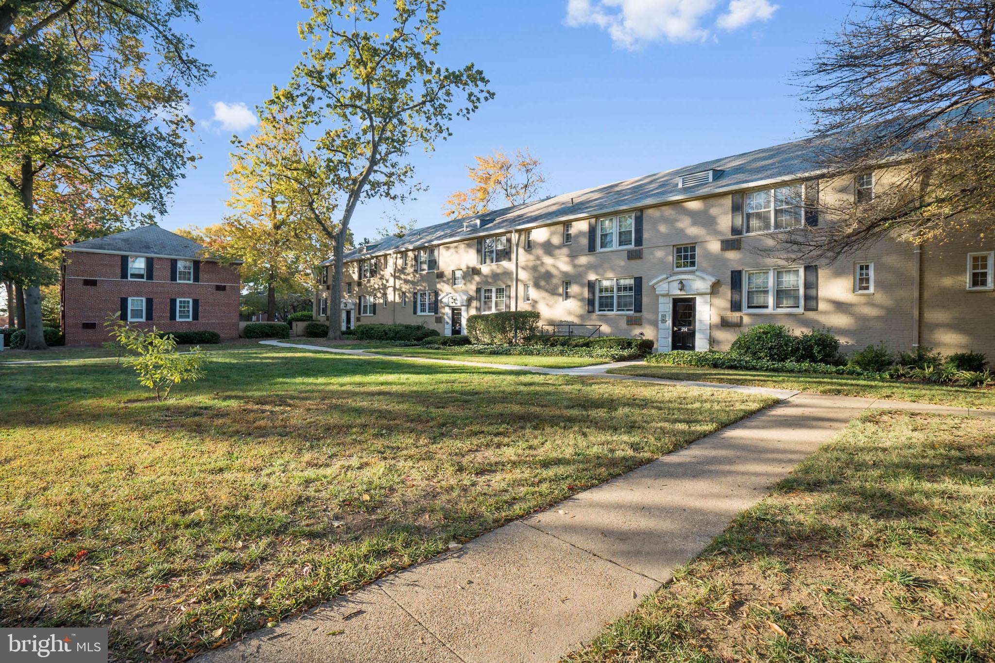 214 N GEORGE MASON DRIVE 214-4