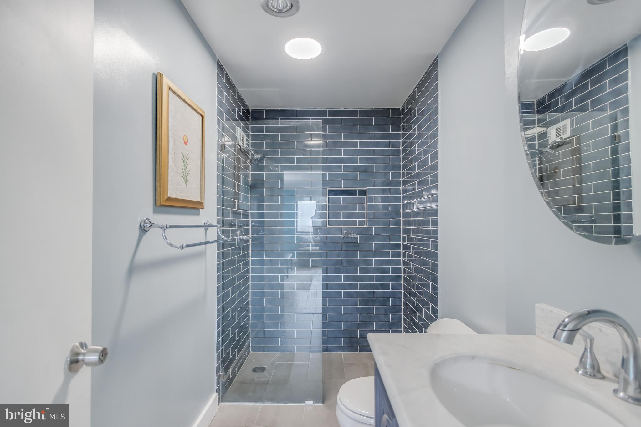 3800 FAIRFAX DRIVE 1802